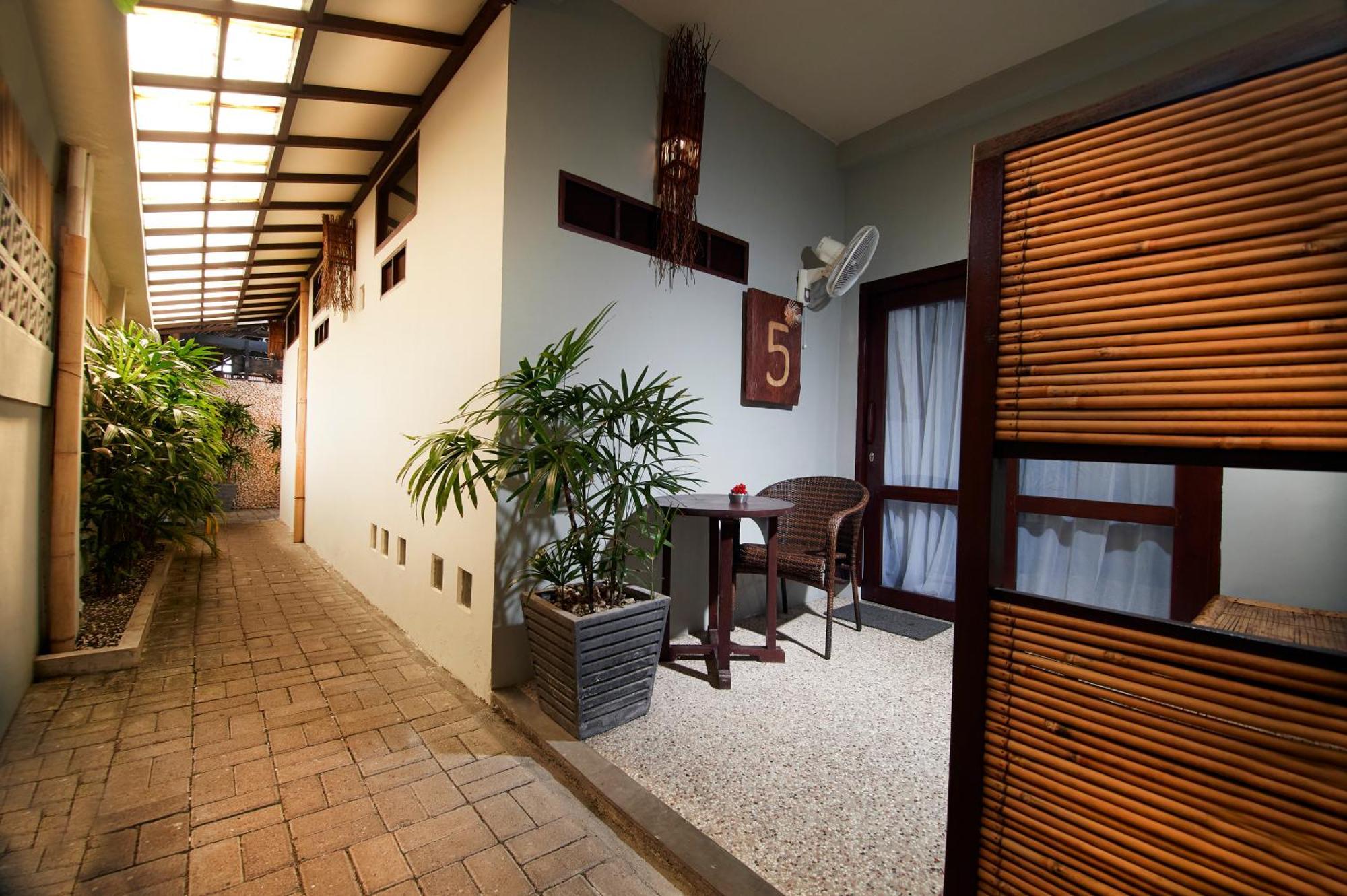 可可提诺斯蓝碧精品山林小屋 Bitung 外观 照片